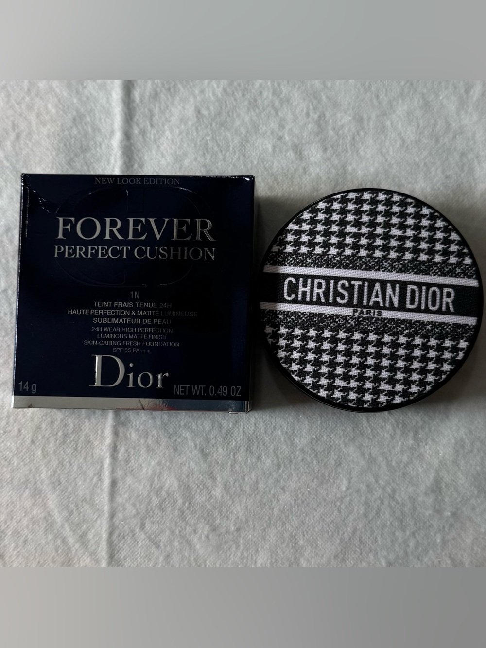 Christian Dior Forever Perfect Cushion Diormania - Limited Edition - Picture 2 of 5